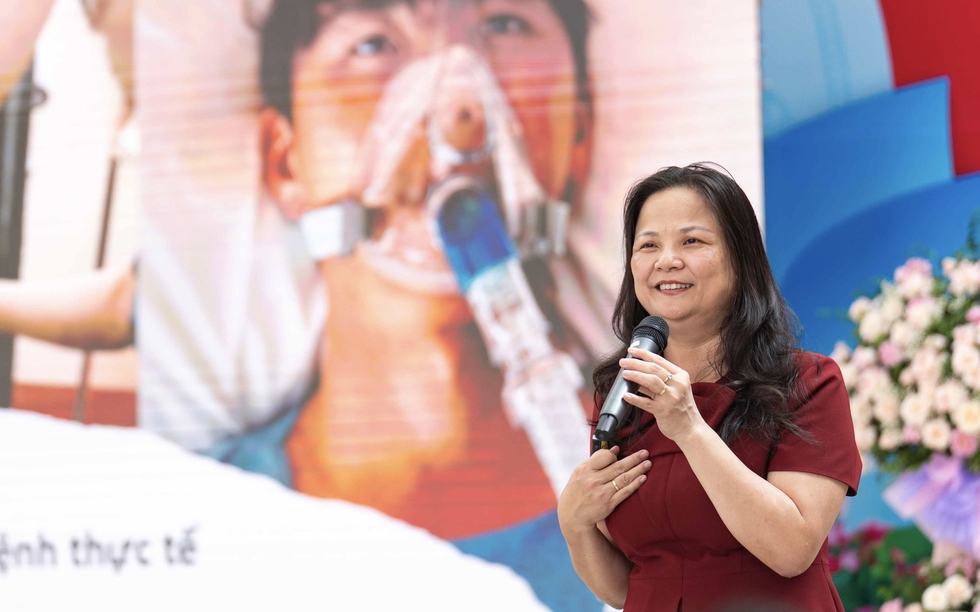 Chuyên gia cảnh báo về ‘đại dịch khói trắng’ học đường