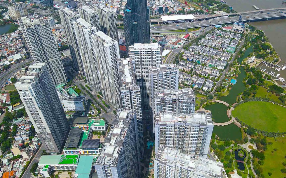 Giá nhà cao, mức sinh thấp: Việt Nam trước tình thế "chưa kịp giàu đã già"