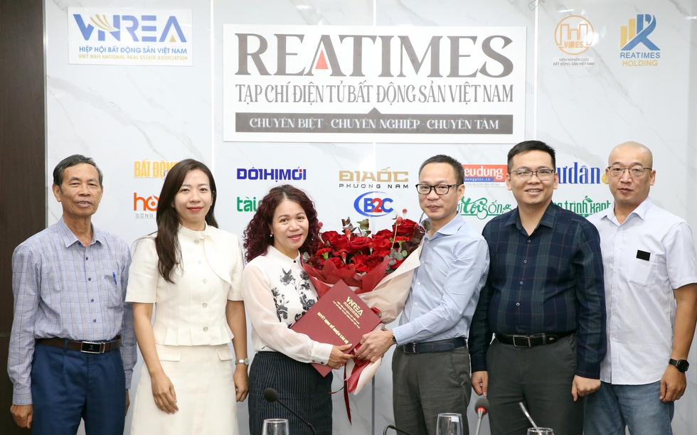 Nhà báo Phạm Huệ giữ chức Ủy viên Ban Biên tập Tạp chí điện tử Bất động sản Việt Nam