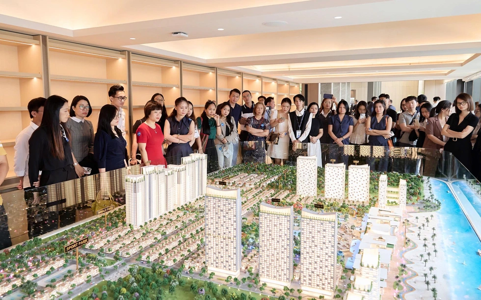 Nhà đầu tư Hà Thành hội tụ tại Sun Gallery Tay Ho, “tranh mua” căn hộ biển Vũng Tàu