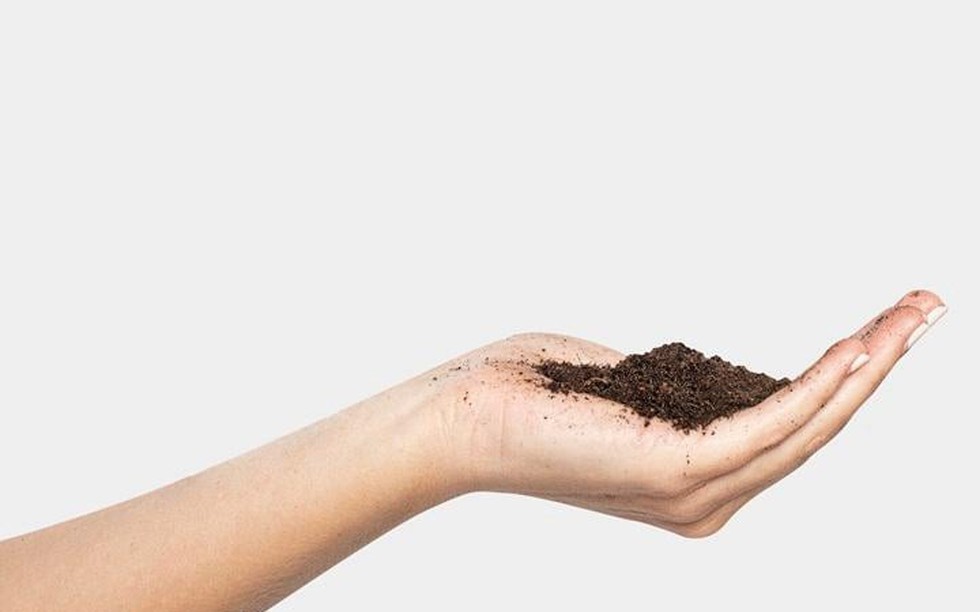 Mệnh Thổ hợp mệnh gì? Bí quyết chiêu tài đón lộc, thu hút may mắn cho người mệnh Thổ