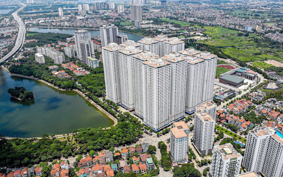 Giá chung cư Hà Nội tăng nhanh vượt xa tốc độ thu nhập, "giấc mơ an cư" ngày càng xa vời