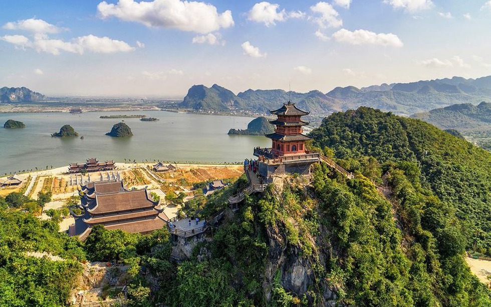 Chùa lớn nhất thế giới nâng hạng di tích: Động lực mới của bất động sản Ninh Bình
