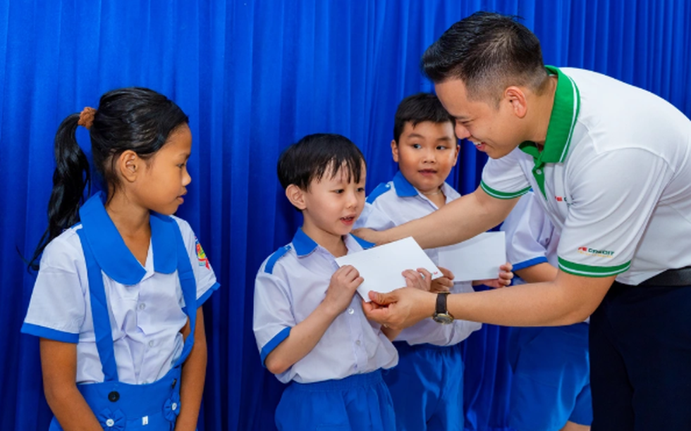 FE CREDIT và hành trình song hành vì tương lai Việt Nam bền vững
