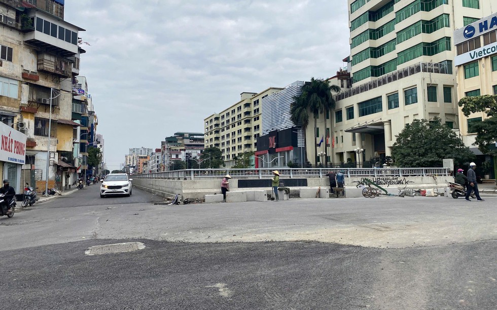 Chưa đầy 1 tháng nữa, hầm chui gần 800 tỷ qua nút giao trọng điểm phía Nam Hà Nội sẽ chính thức thông xe