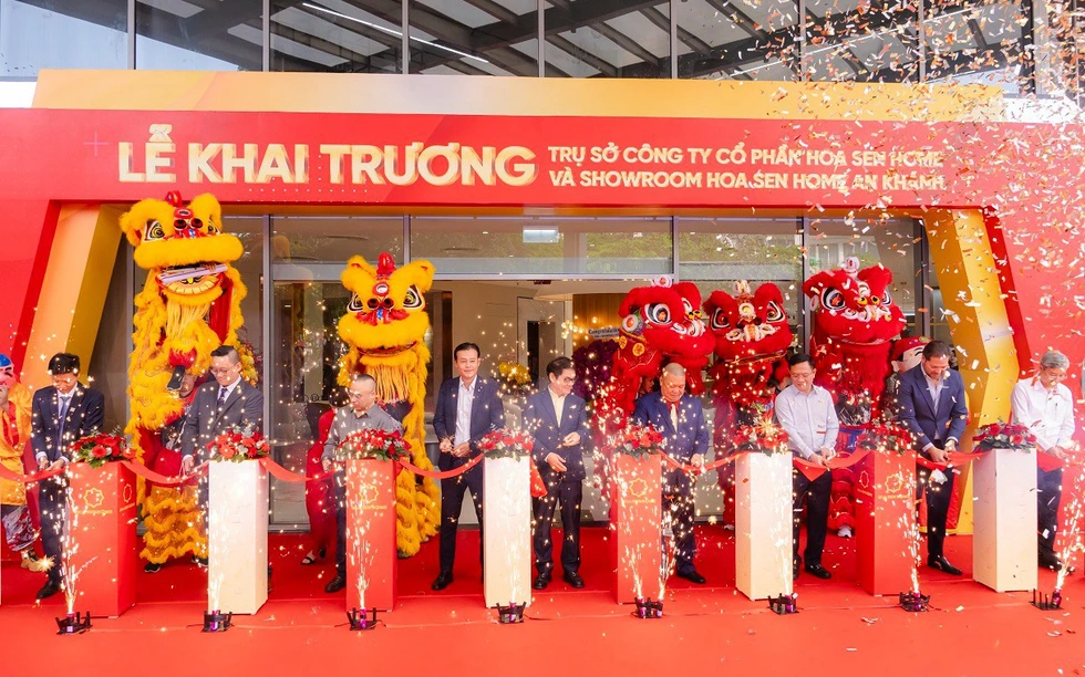 Hoa Sen ra mắt tân binh bán lẻ vật liệu xây dựng, nội thất: Chủ tịch Lê Phước Vũ và tỷ phú Trần Bá Dương cùng xuất hiện