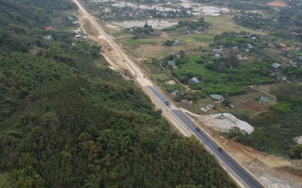 Trước Tết Nguyên đán, chính thức khai thác tuyến cao tốc Tuyên Quang – Hà Giang, rút ngắn kết nối từ 4 giờ còn chưa đầy 1 giờ