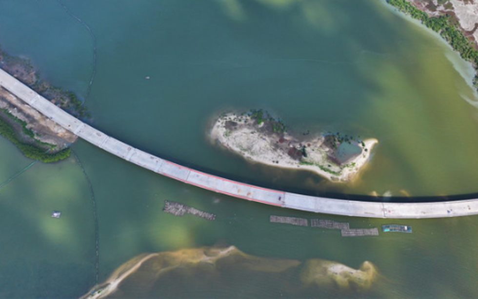 Chỉ vài ngày nữa, Việt Nam chính thức đưa vào vận hành thêm 1 cây cầu vượt biển mới