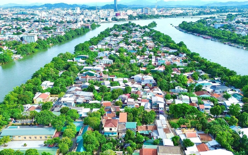 Thành phố trẻ nhất Việt Nam sắp xây cầu 2.200 tỷ bắc qua ‘xứ cồn cạn’ của dòng sông biểu tượng