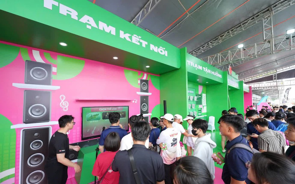 Hơn 15.500 VĐV cùng “mở hội” tại VPBank Đất Sen hồng Music Marathon 2026