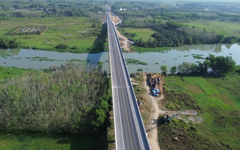 Chính thức hoàn thành cây cầu 600m vượt sông Sài Gòn, do Đèo Cả thi công