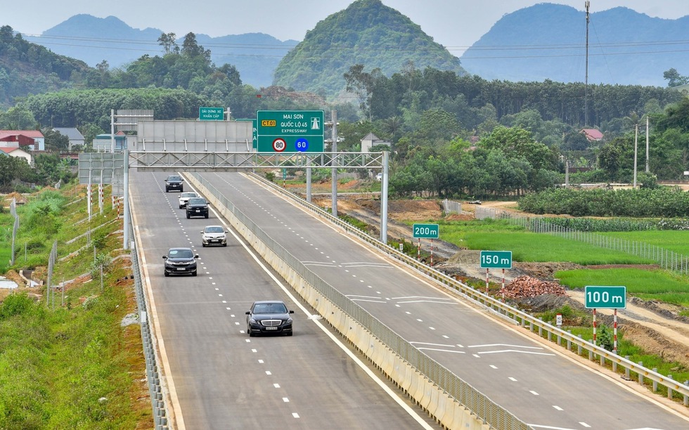 Tháng sau, Việt Nam sẽ thu phí 5 tuyến cao tốc Bắc - Nam phía Đông