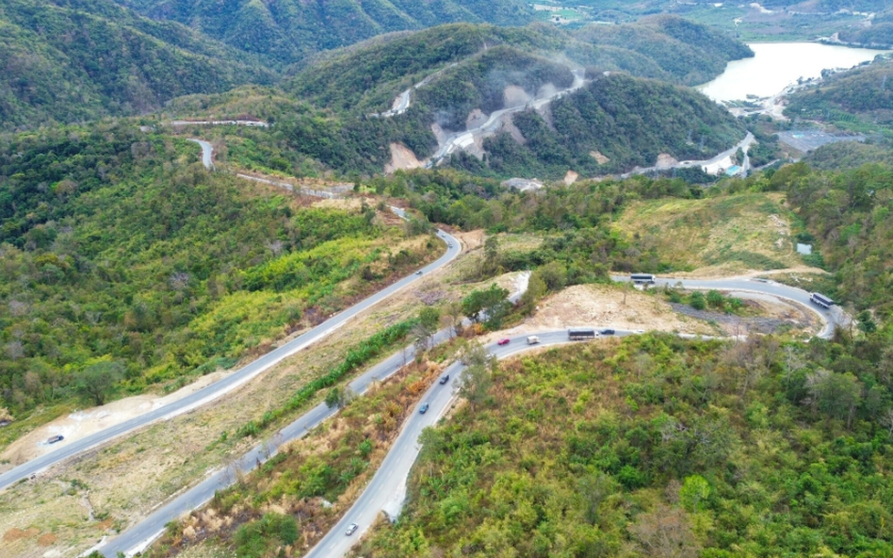 Chỉ vài tuần nữa, cung đường ngắn nhất kết nối Phan Thiết đến ‘tiểu Paris’ của Việt Nam chính thức hoàn
