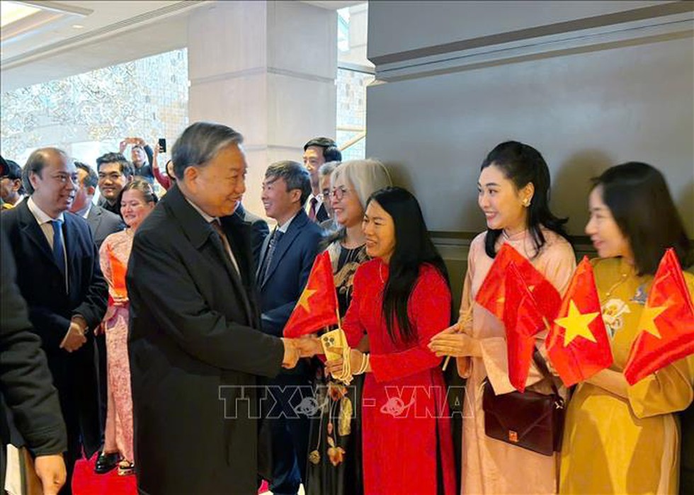 Tổng Bí thư đến Washington D.C, bắt đầu tham dự cuộc họp khai mạc Hội đồng Hòa bình về Gaza