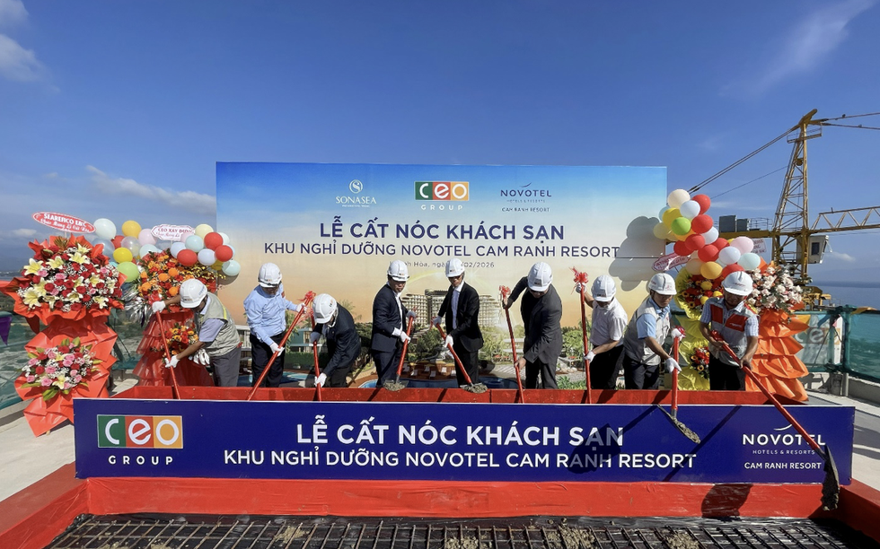 CEO Group cất nóc Novotel Cam Ranh resort