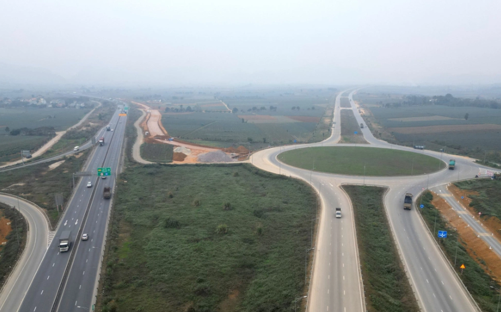 Sắp hoàn thành đại lộ lớn nhất tỉnh Ninh Bình, vốn đầu tư gần 2.000 tỷ