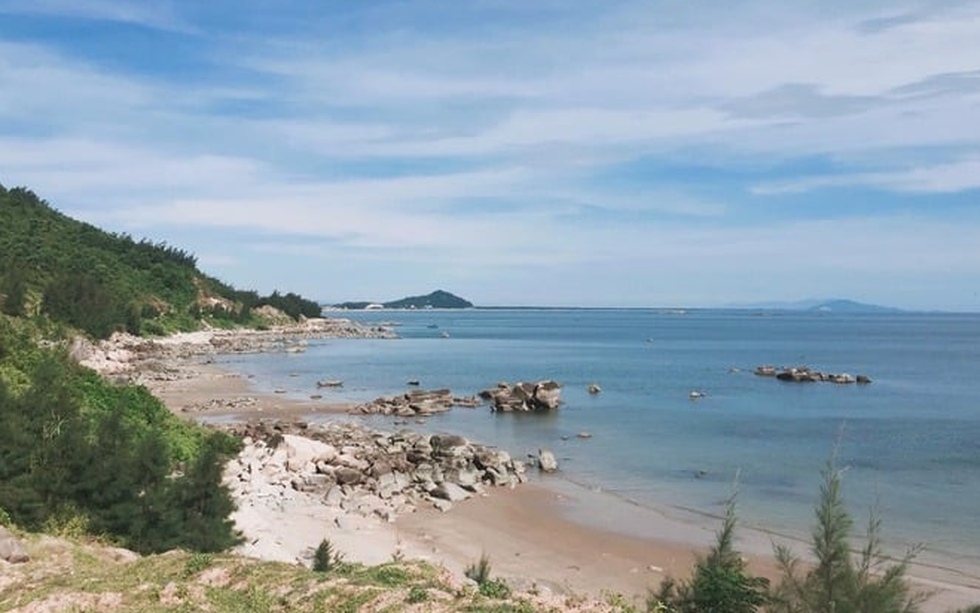 Việt Nam sắp có thêm một khu du lịch quốc gia: Là ‘cung đàn biển miền Trung’, được Chủ tịch tỉnh đăng lên facebook