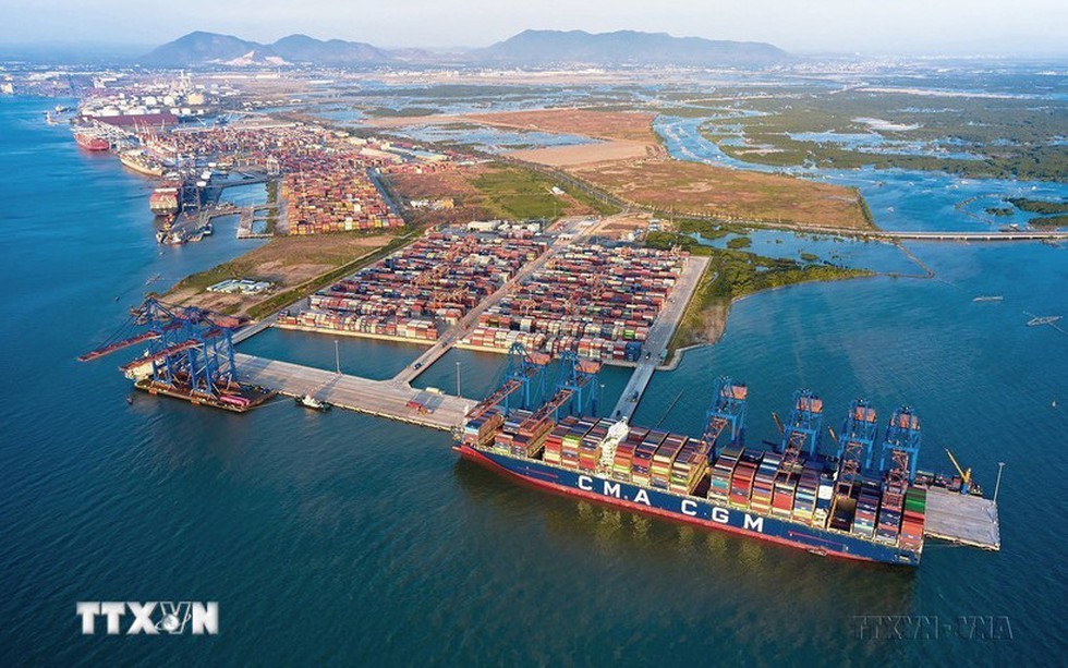 Ngành cảng biển Việt Nam trước cơ hội tăng trưởng và thách thức mới