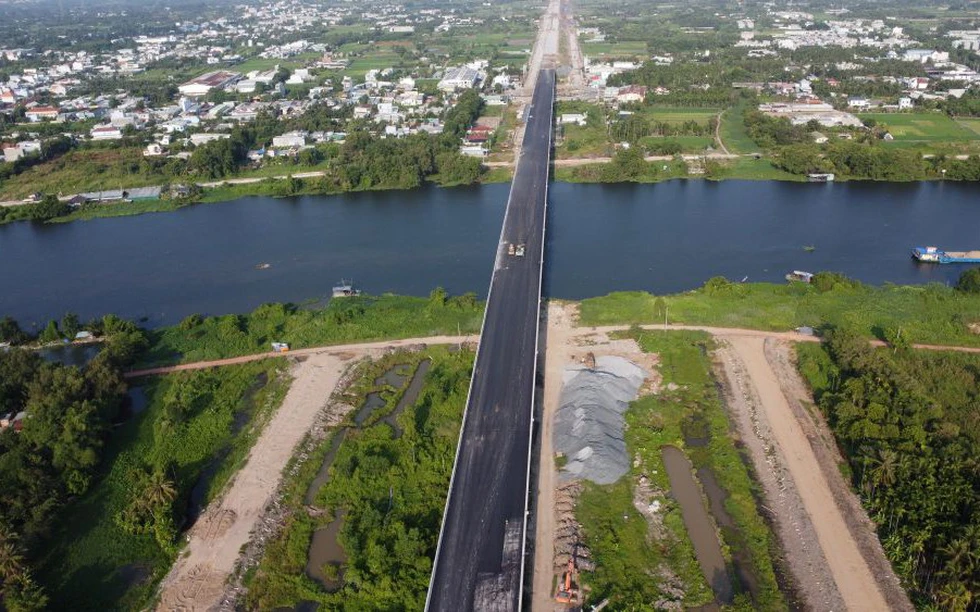 Chỉ vài tháng nữa, chính thức khánh thành cây cầu trọng yếu bắc qua sông Sài Gòn