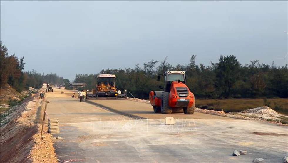 Tăng cường quản lý, bình ổn giá vật liệu, tháo gỡ khó khăn cho các công trình giao thông