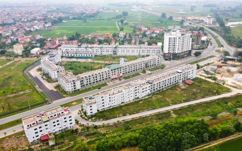 Phú Thọ: Đất trống la liệt, shophouse tiền tỷ vắng bóng người ở khu đô thị Nam Phúc Yên