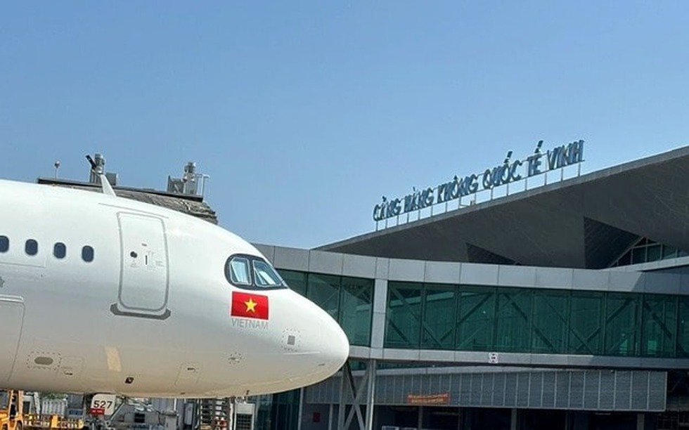 Gấp rút 'giải cứu' tiến độ dự án kéo dài đường băng sân bay quốc tế lớn tại miền Trung