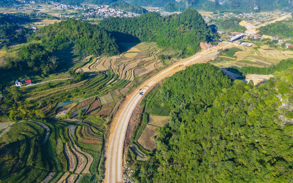 Huy động quân đội tham gia cao tốc 23.000 tỷ rút ngắn 1 nửa thời gian di chuyển Hà Nội – Cao Bằng do liên danh Đèo Cả đầu tư