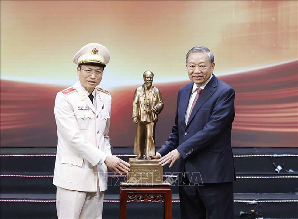 Tổng Bí thư, Chủ tịch nước dự Lễ kỷ niệm 80 năm Ngày truyền thống Tham mưu Công an nhân dân