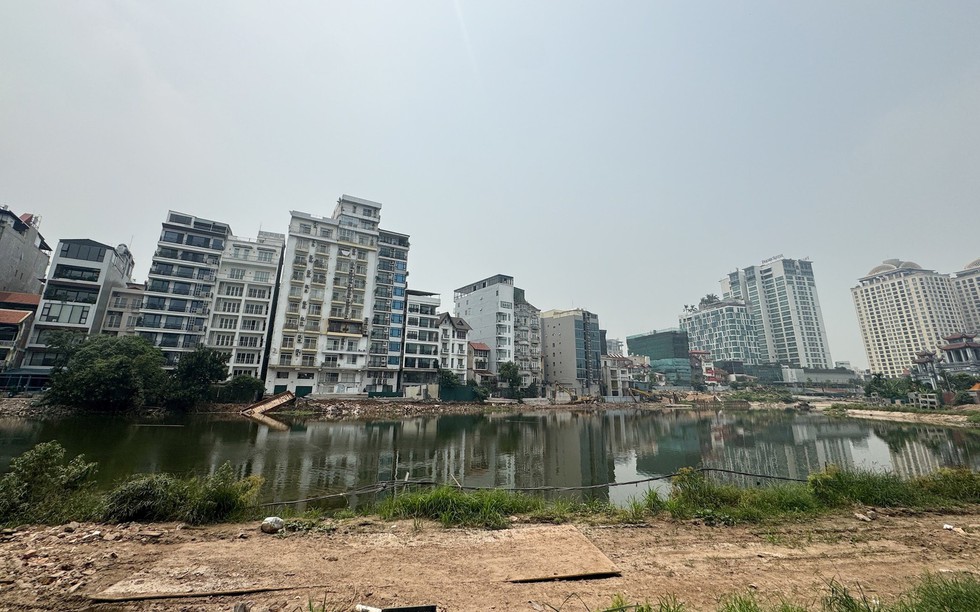 Hà Nội: Vướng giải phóng mặt bằng, cải tạo hồ Tứ Liên chậm tiến độ sau gần 4 năm thi công