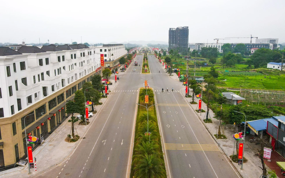 Thái Nguyên: "Ăn ké" nhiều tiện ích bên ngoài, shophouse Square City vẫn vắng người ở