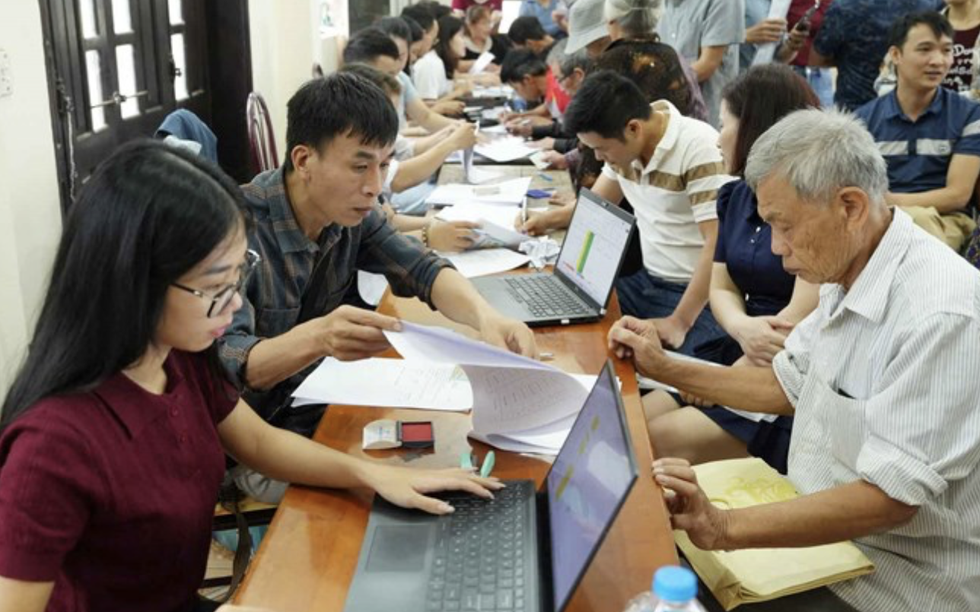 Khi đến nhận tiền bồi thường thu hồi đất tại dự án 925.000 tỷ của Vingroup, người dân bắt buộc phải mang loại giấy tờ này