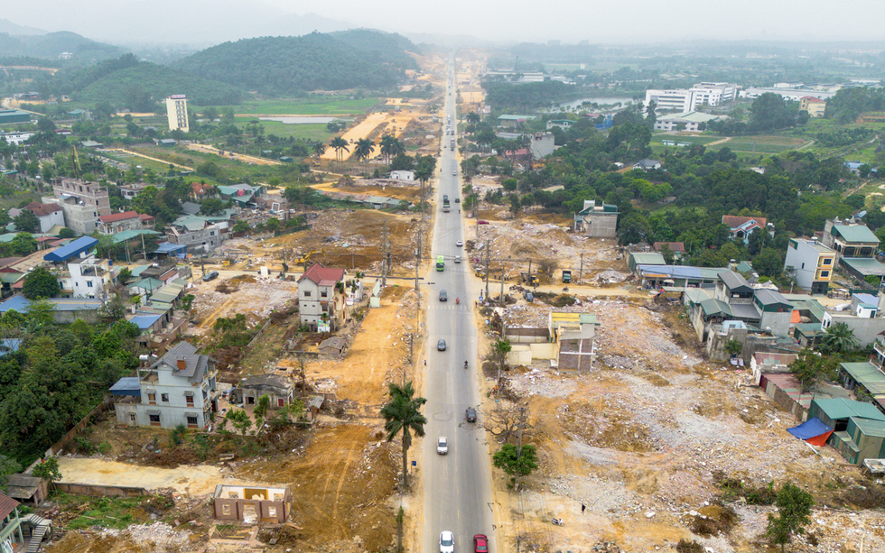 Sắp thông xe tuyến đường rộng nhất Việt Nam, kết nối đại lộ dài nhất với trường đại học lớn nhất cả nước