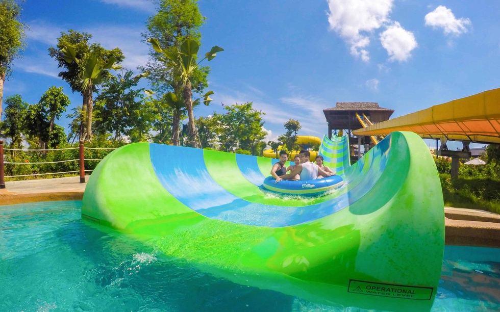 Mùa hè không đi công viên nước thì chờ khi nào? 