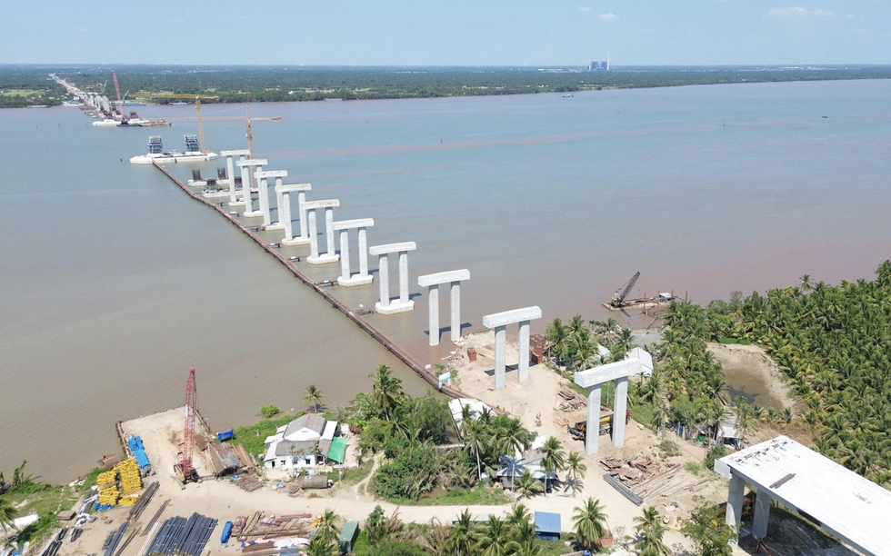 Cầu vượt sông 8.000 tỷ xoá bỏ toàn bộ các bến phà lâu đời, rút ngắn khoảng 80km từ miền Tây đến TP. HCM: Đã hoàn thành 70%, 2 năm nữa thông xe