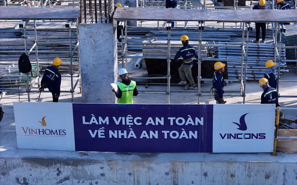 Đầu tư gắn với trách nhiệm xã hội: Vingroup mở ra tương lai mới cho người dân vùng dự án