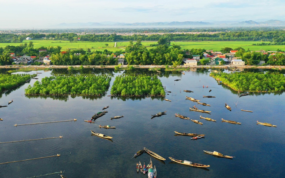 Việt Nam dự kiến sẽ có ‘không gian đầu tư khí hậu’ tại đầm nước lợ lớn nhất Đông Nam Á