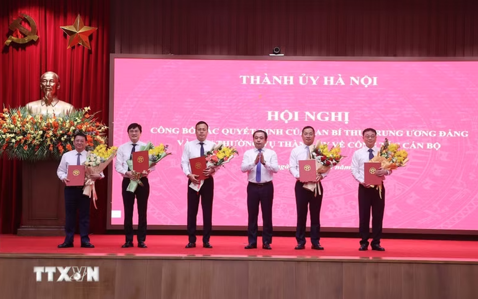 Thành ủy Hà Nội công bố các quyết định về công tác cán bộ