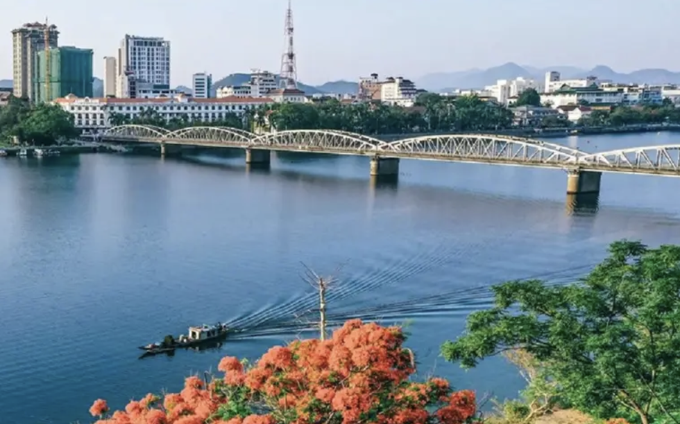 Sắp cấm xe qua cây cầu hơn 100 năm tuổi tại TP. Huế vào ban đêm