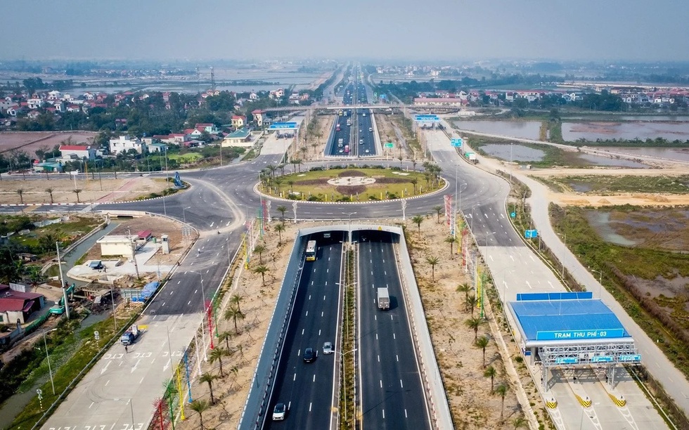 Nút giao 3 tầng hiện đại quy mô 1.400 tỷ: Có tốc độ cao nhất Việt Nam, là trục kết nối vùng kinh tế Bắc Bộ
