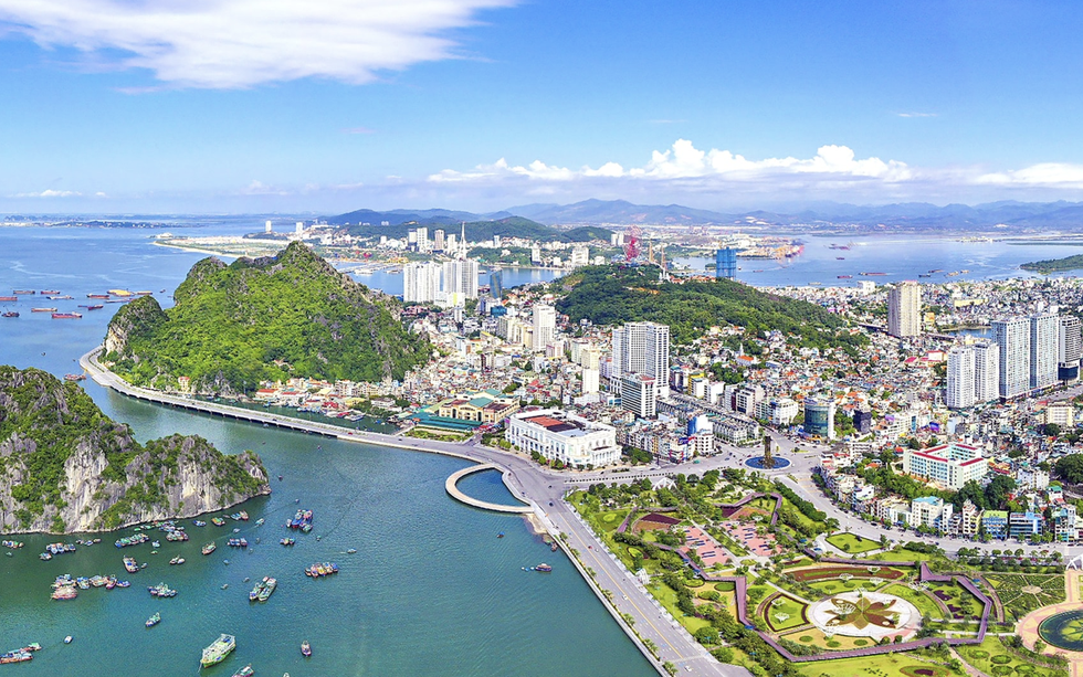 Tỉnh có đường bờ biển dài thứ 3 Việt Nam đã đáp ứng đầy đủ 7/7 tiêu chuẩn thành phố trực thuộc Trung ương