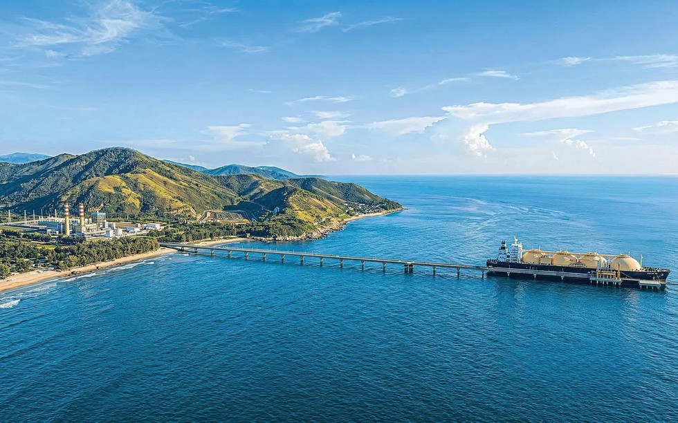 Sau hơn 1 tháng khởi công, nhà máy nhiệt điện LNG gần 2,2 tỷ USD ở miền Trung có diễn biến mới