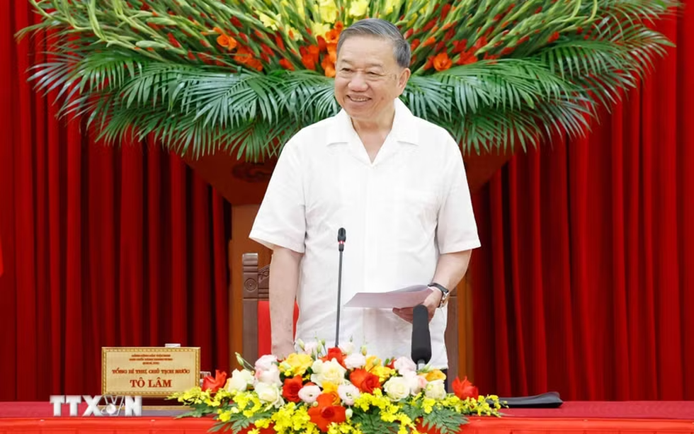 Đổi mới phương thức lãnh đạo của Đảng để làm cho đất nước phát triển bền vững