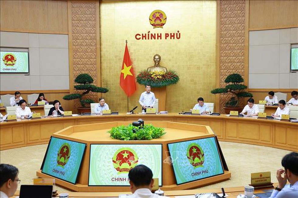 Chính phủ yêu cầu hoàn thiện 15 dự án luật, nghị quyết