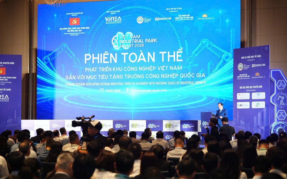 Tái cấu trúc khu công nghiệp: Kiến tạo hệ sinh thái cho tăng trưởng dài hạn