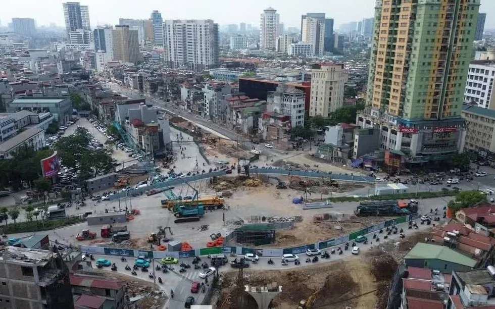 'Tuyến đường đắt nhất hành tinh' tại Hà Nội nhận chỉ đạo mới, quyết tâm thông xe trước ngày 2/9