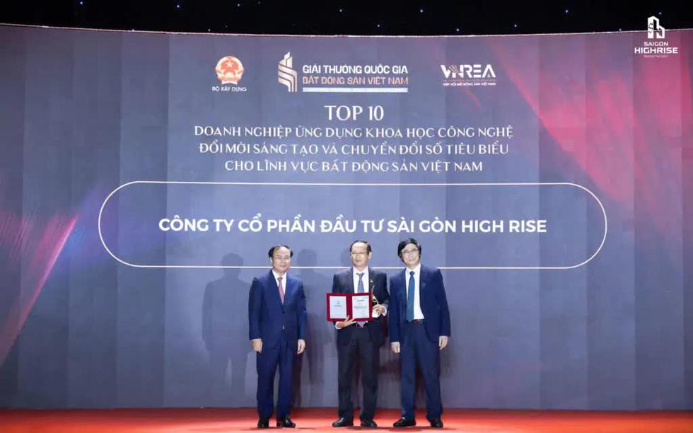 Sai Gon High Rise được vinh danh Top 10 doanh nghiệp ứng dụng khoa học công nghệ, đổi mới sáng tạo và chuyển đổi số tiêu biểu trong lĩnh vực bất động sản Việt Nam