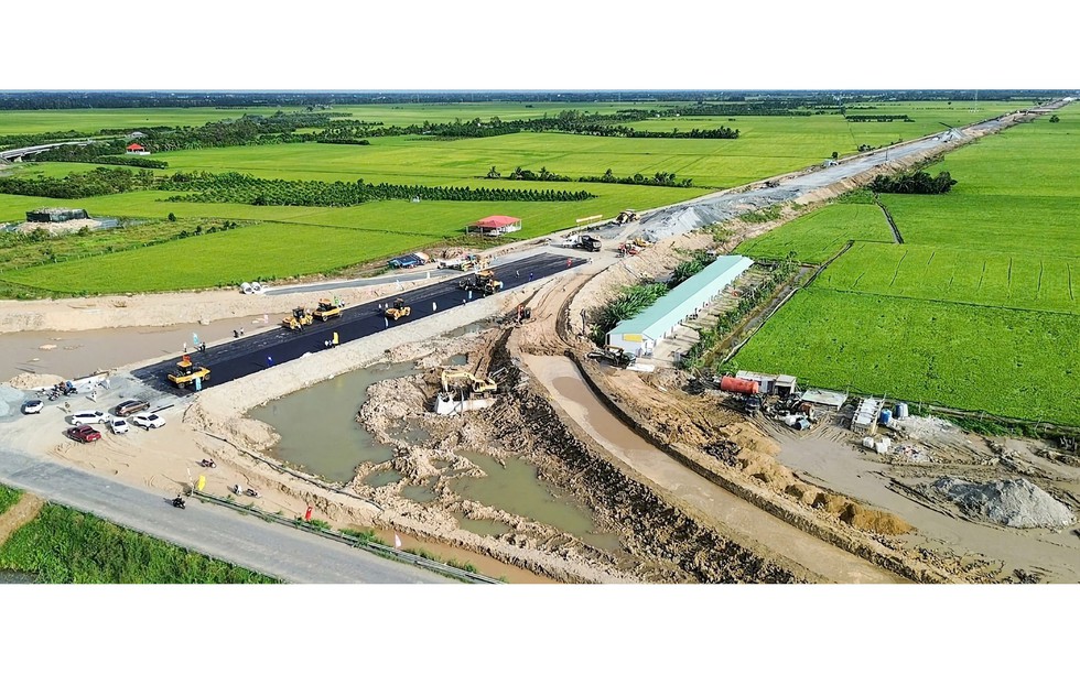 Đẩy nhanh tiến độ dự án xây dựng đường bộ cao tốc Châu Đốc - Cần Thơ - Sóc Trăng