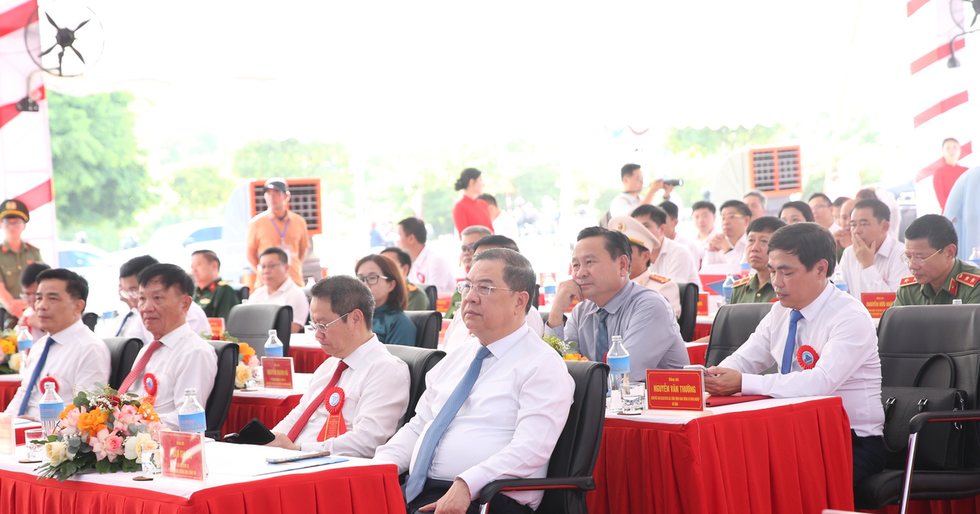Phó Thủ tướng Thường trực Phạm Gia Túc dự Lễ khởi công 2 dự án hạ tầng trọng điểm của Đà Nẵng