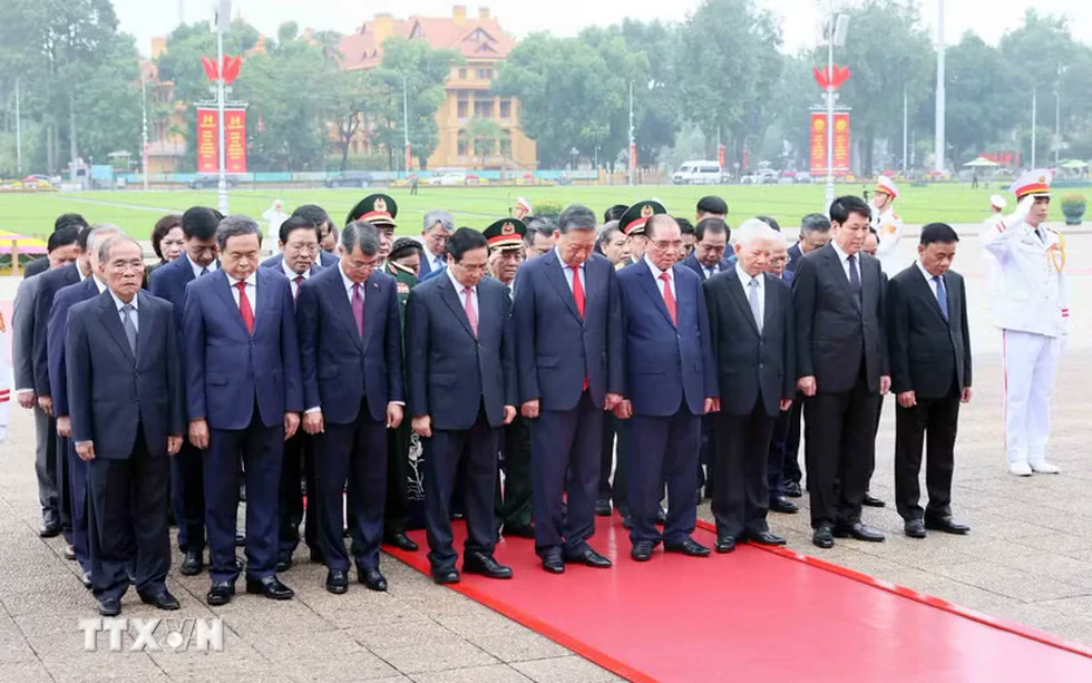 81 năm Quốc khánh: Lãnh đạo Đảng, Nhà nước vào Lăng viếng Chủ tịch Hồ Chí Minh