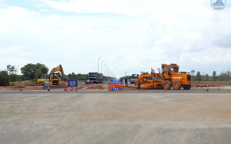 Nỗ lực đưa tuyến đường ven biển nối 2 đầu thành phố đáng sống nhất Việt Nam về đích